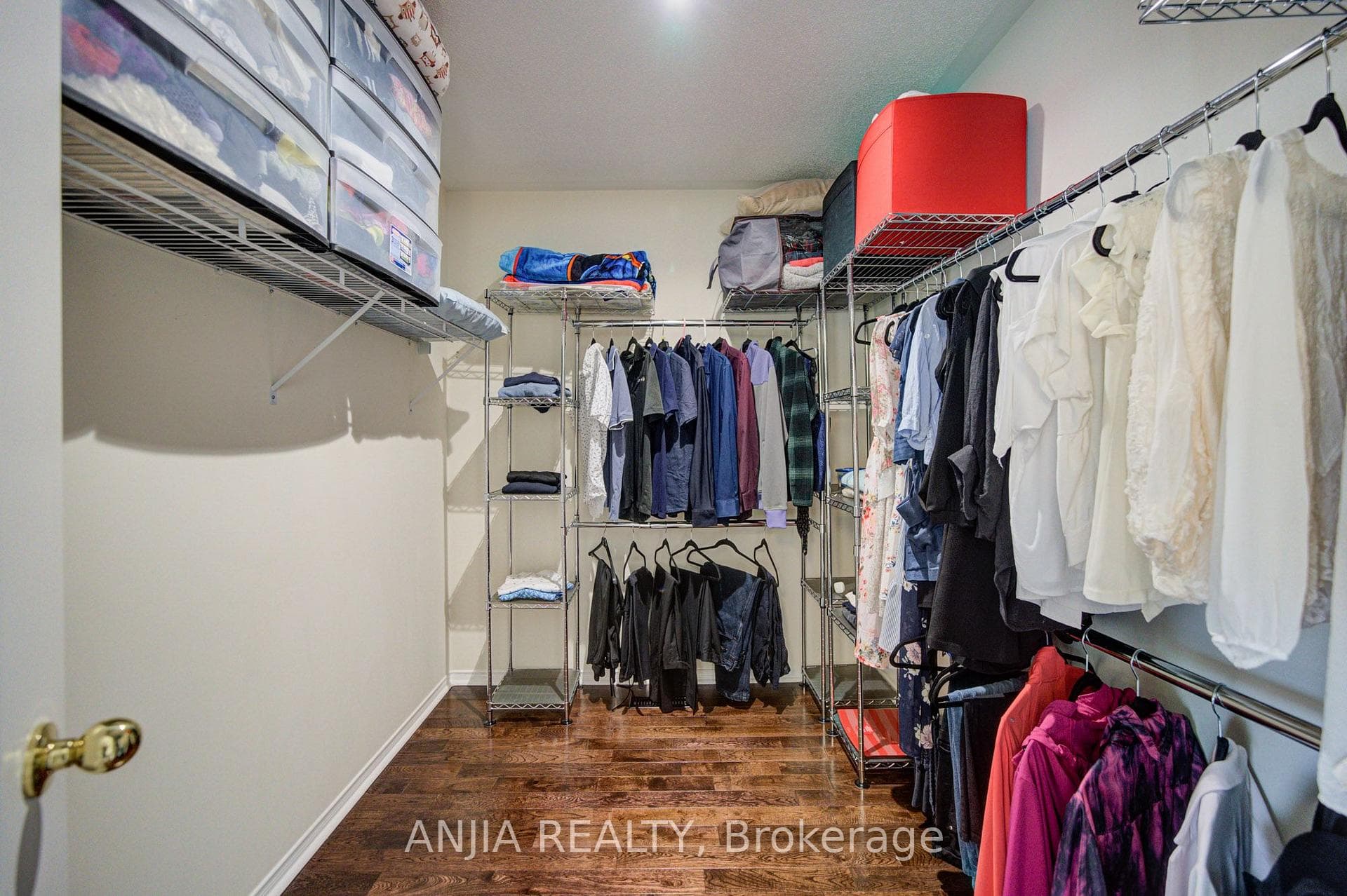 106 Vera Lynn Crescent photo 23