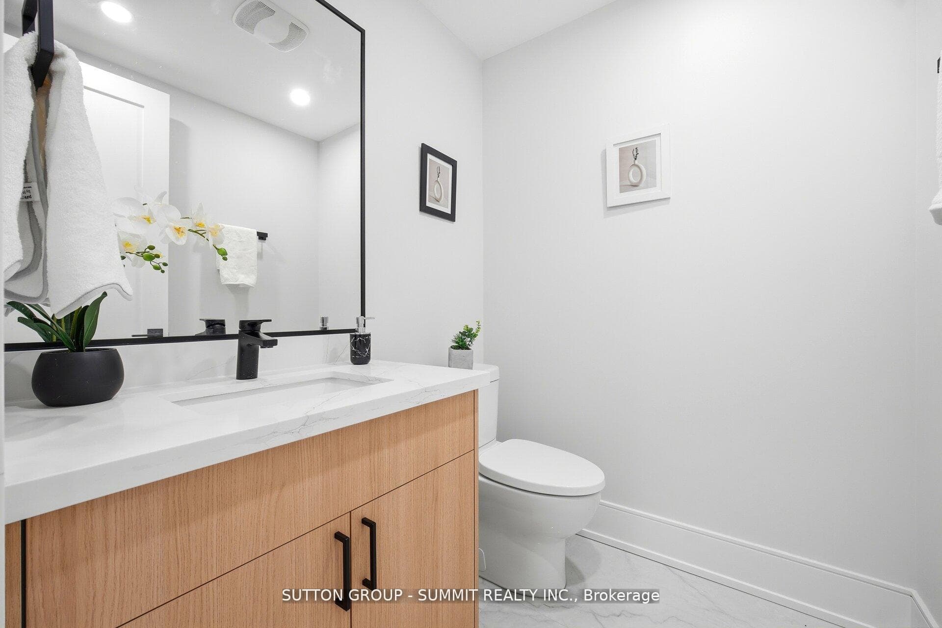 1228 Alexandra Avenue photo 23