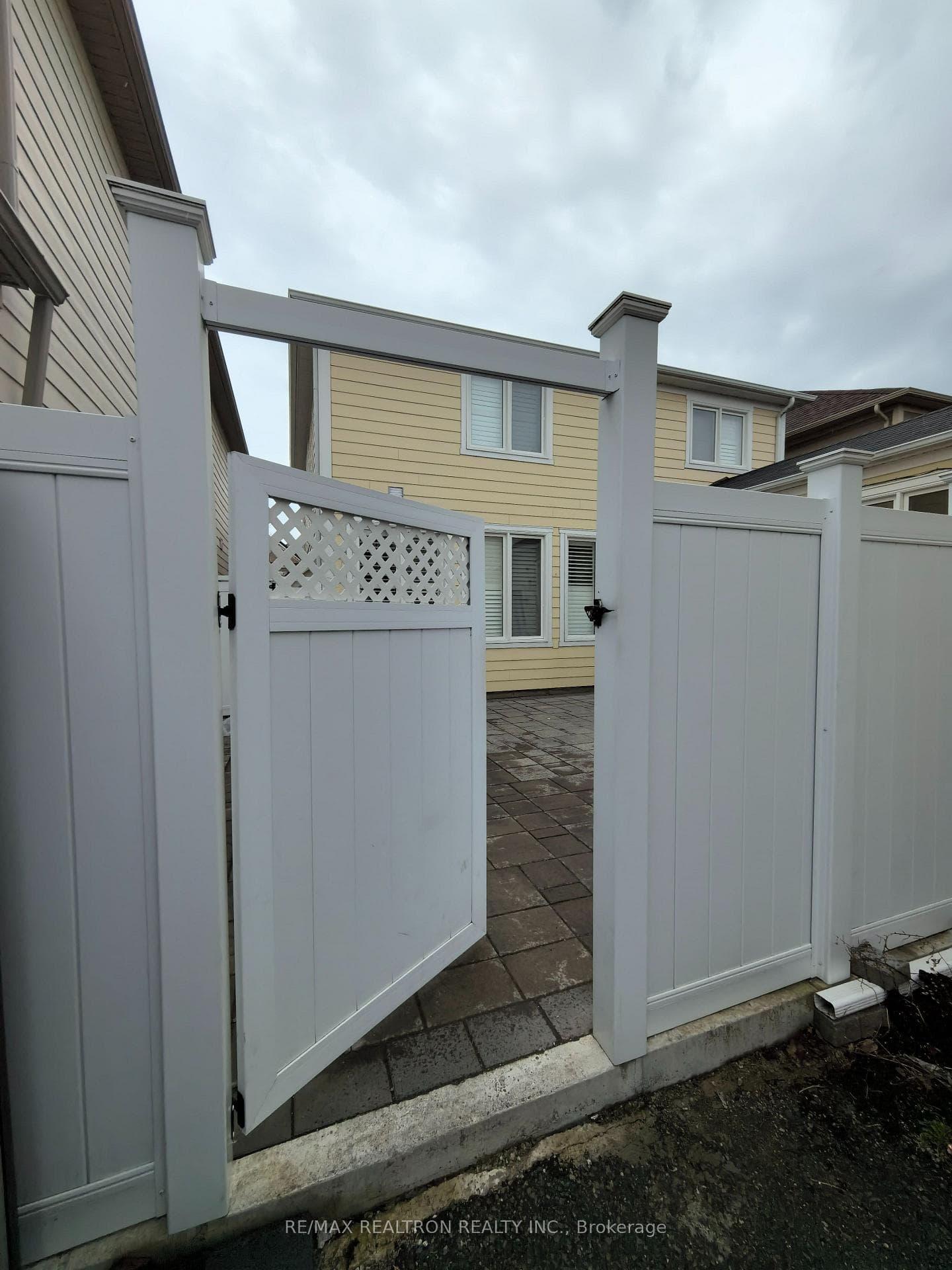 29 Clayson Street Unit Bsmt photo 3