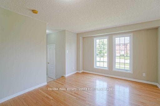 3928 Skyview Street photo 5