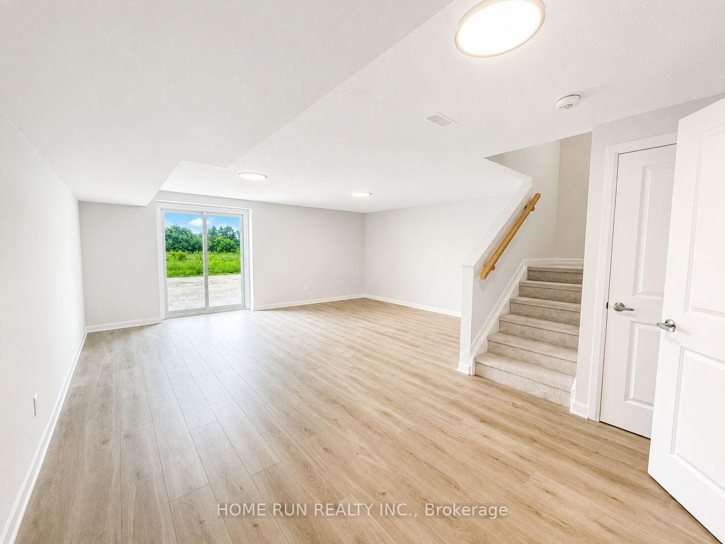 233 Bankside Way photo 17