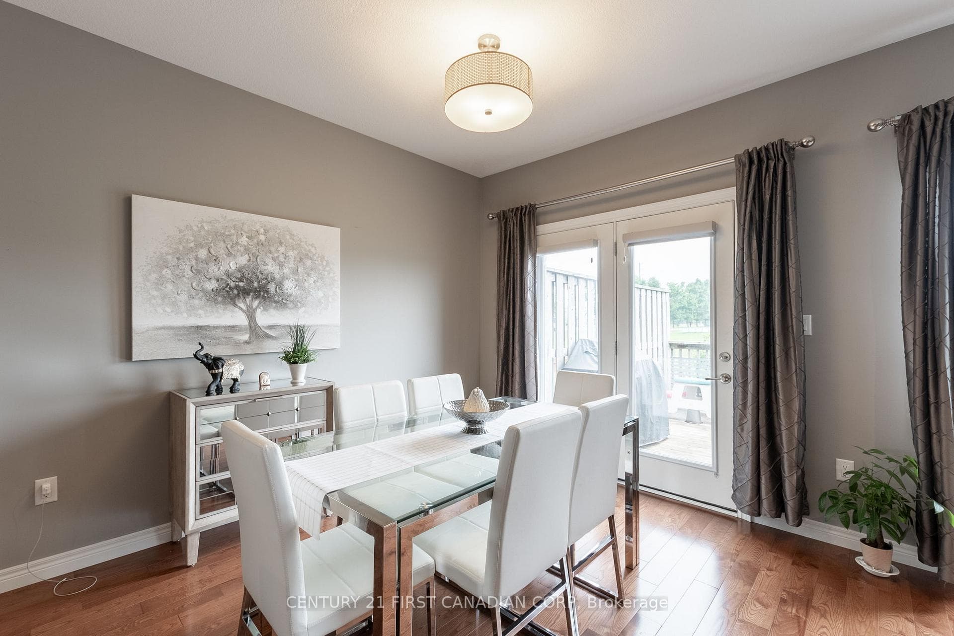 1630 Bayswater Crescent Unit 22 photo 21