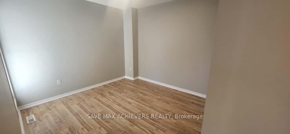 590 Millbank Drive Unit 10 photo 18