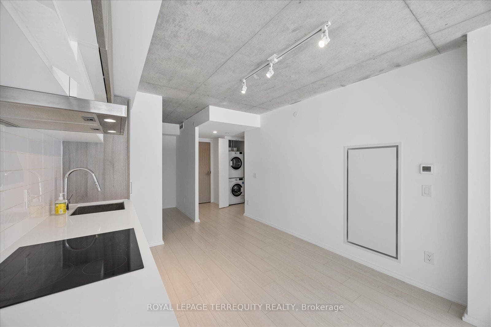 5 Soudan Avenue Unit 703 photo 10