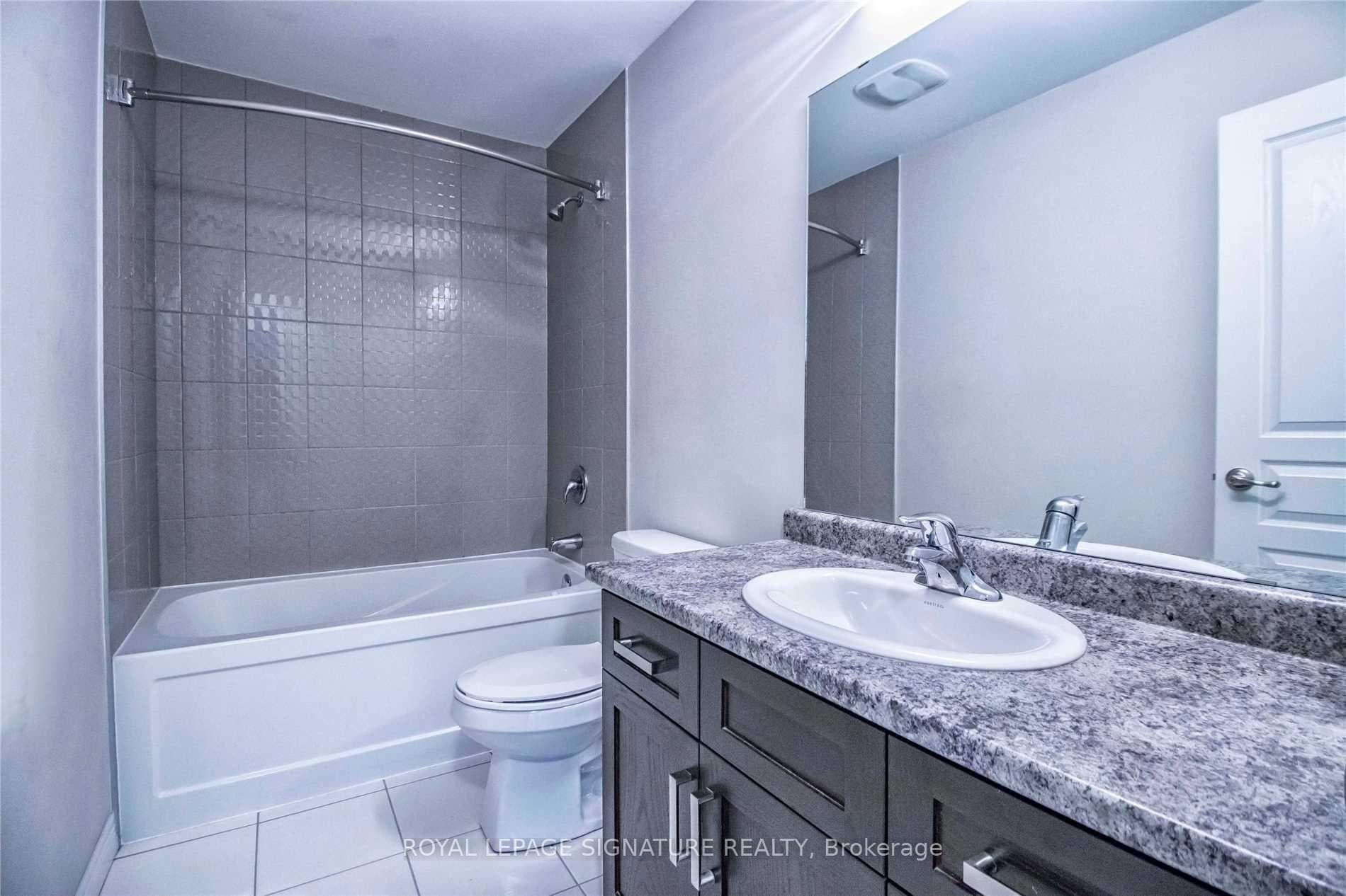 225 Westbank Trail photo 18