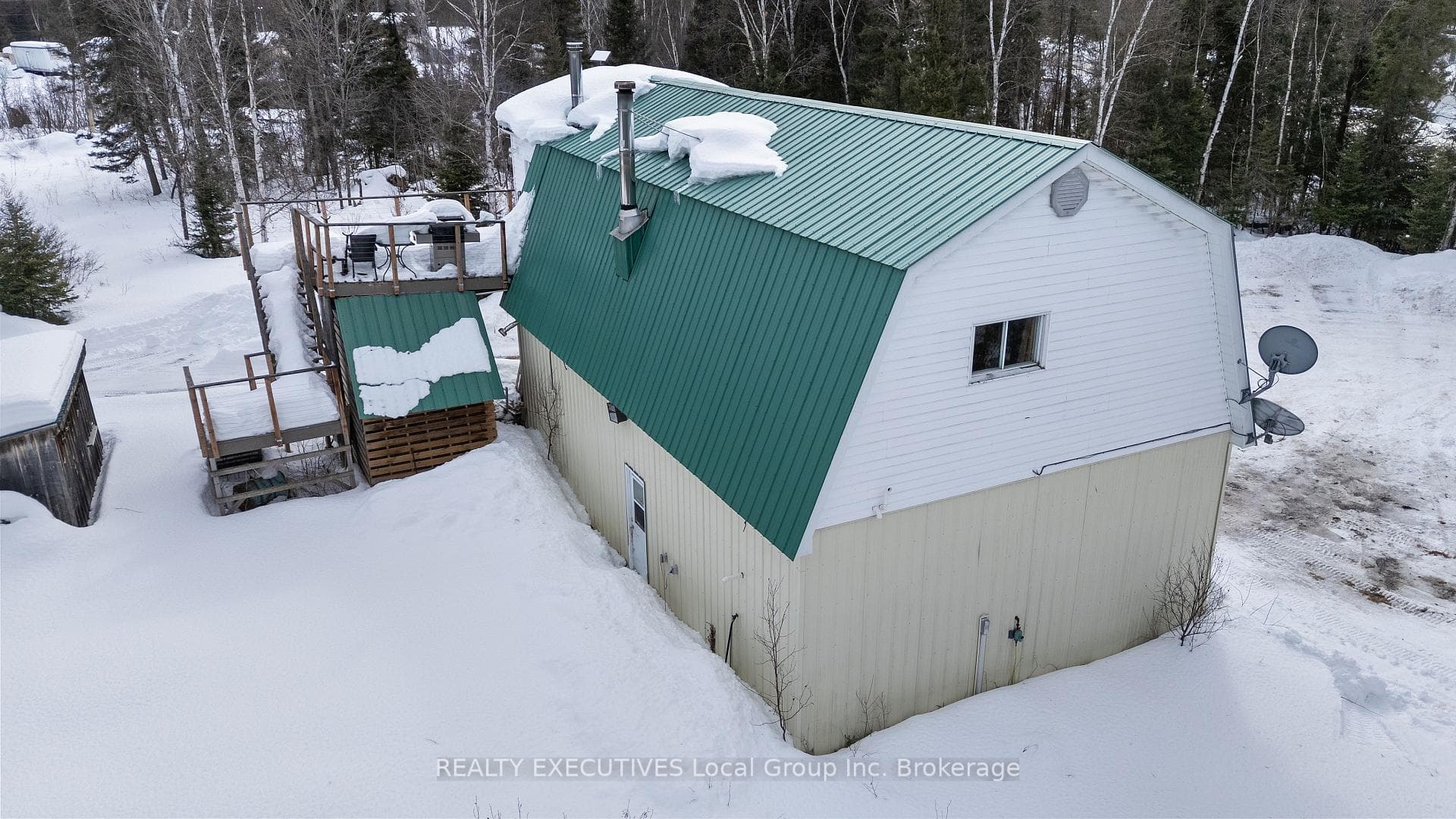 33 NORTH RIVER Road photo 29