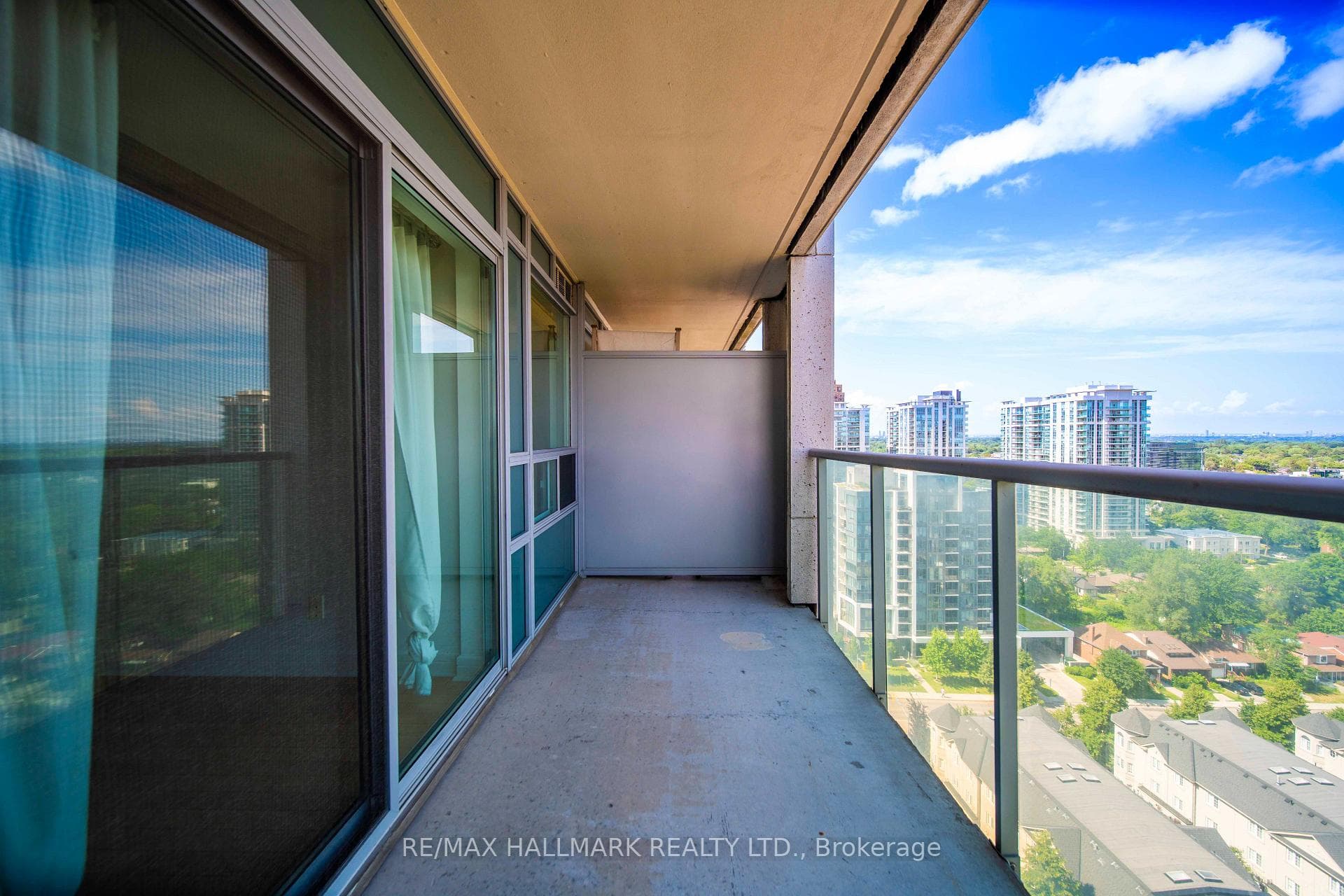 16 Harrison Garden Boulevard Unit 1809 photo 19