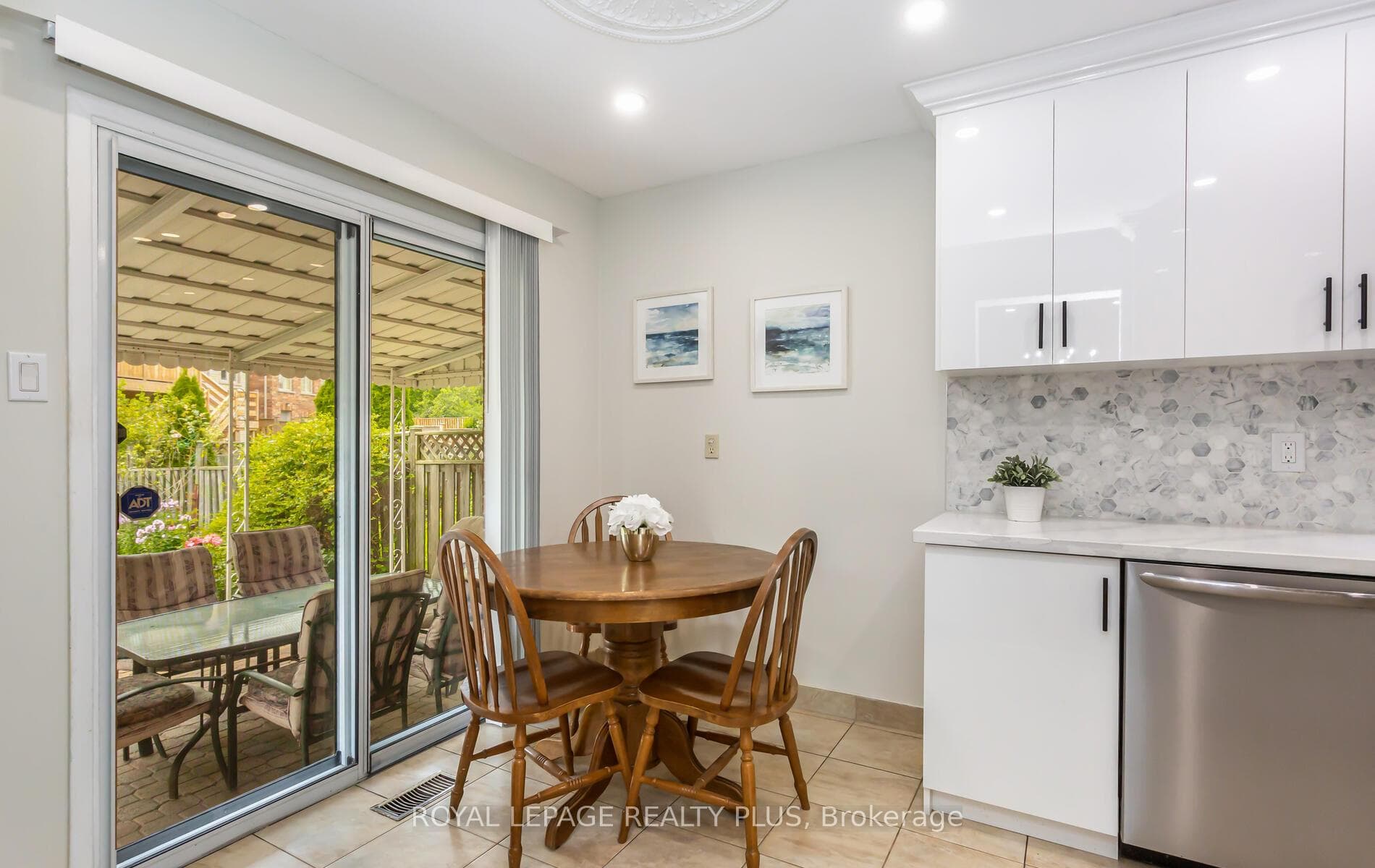 17 Hanson Road photo 9