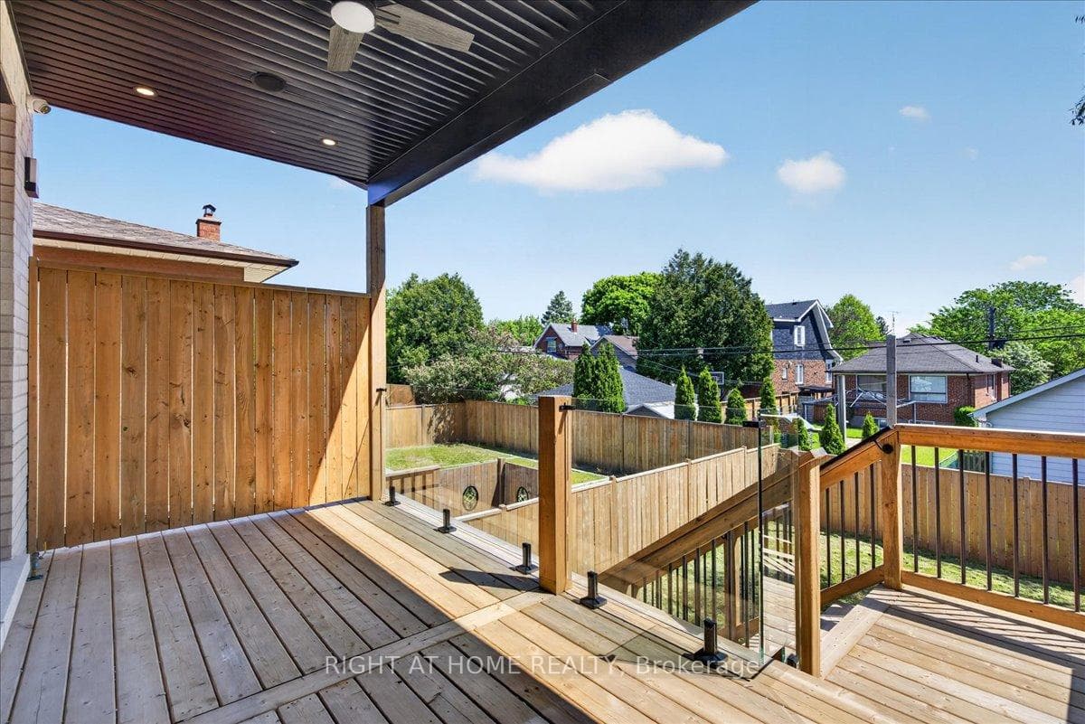 15B ROSEMEADE Avenue photo 46