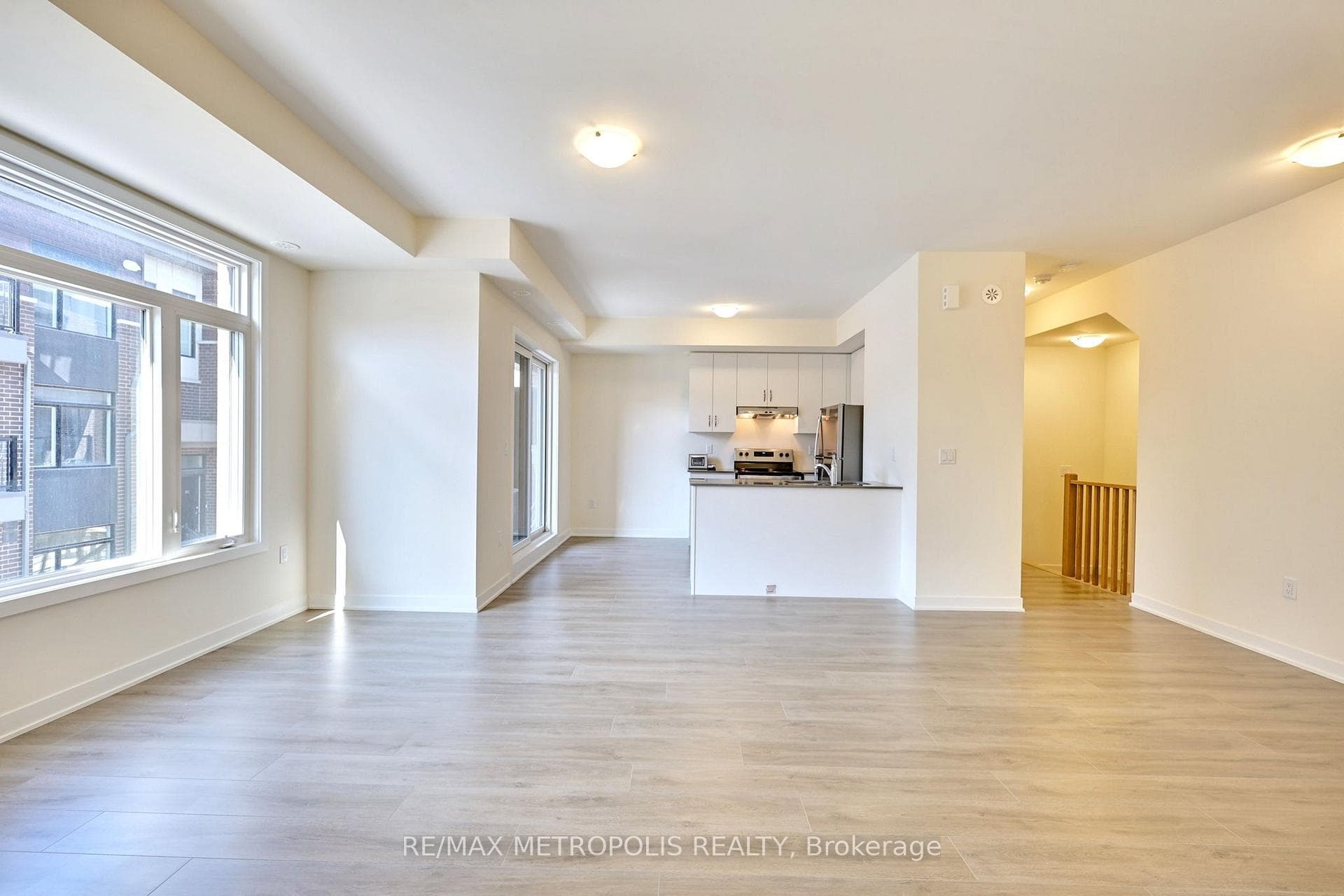 1695 Dersan Street Unit 1012 photo 8