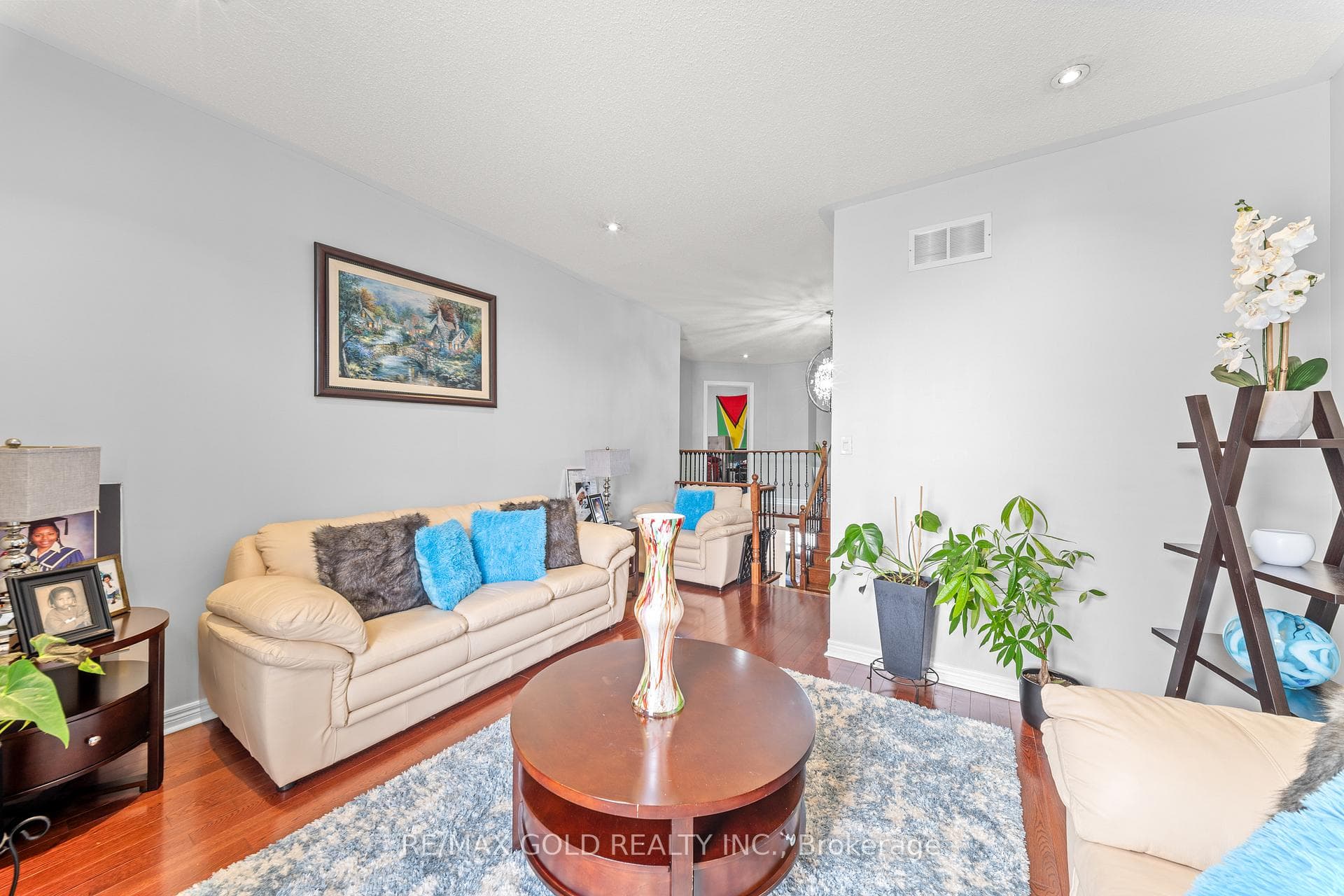 53 Linderwood Drive photo 24