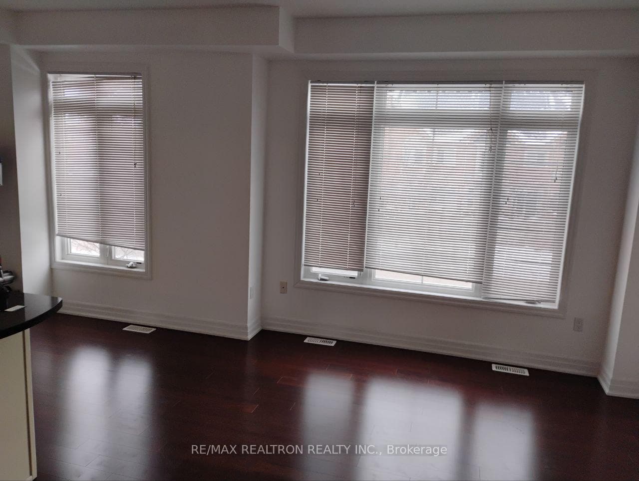 51 Beverley Glen Boulevard photo 14