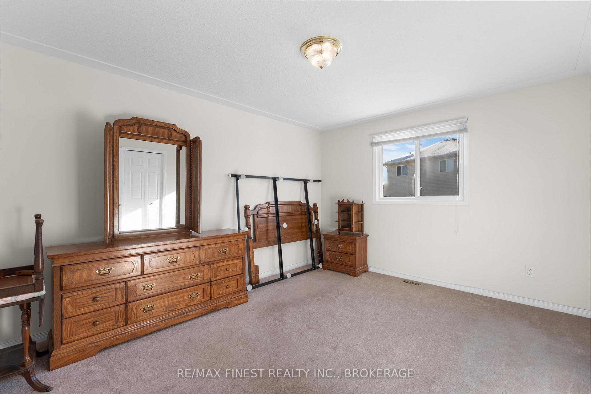 1909 Spindlewood Street photo 19