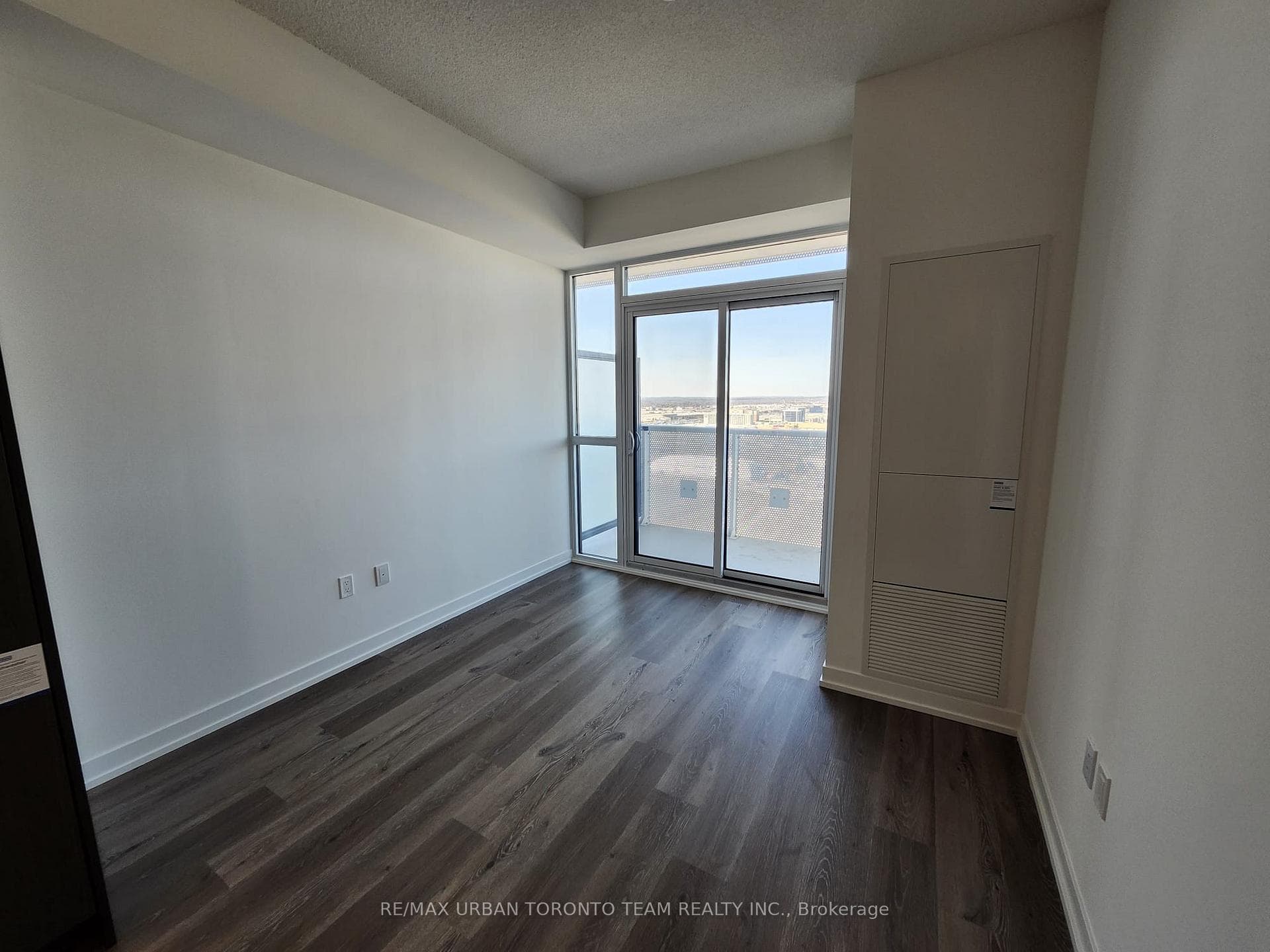 225 Commerce St Street Unit 2011 photo 5