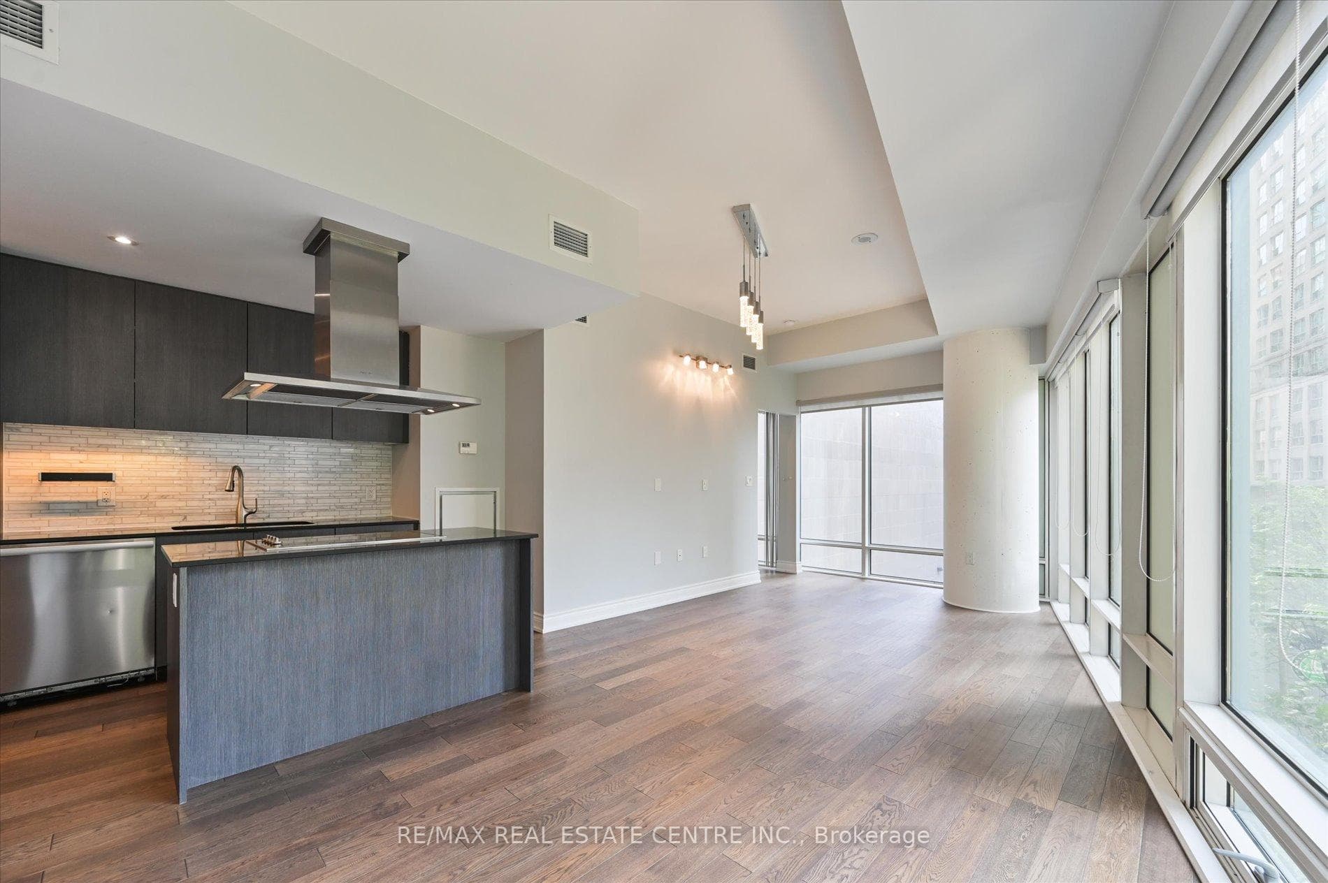 8 The Esplanade Avenue Unit 307 photo 8