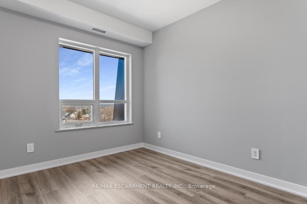 5002 King Street Unit 309 photo 24