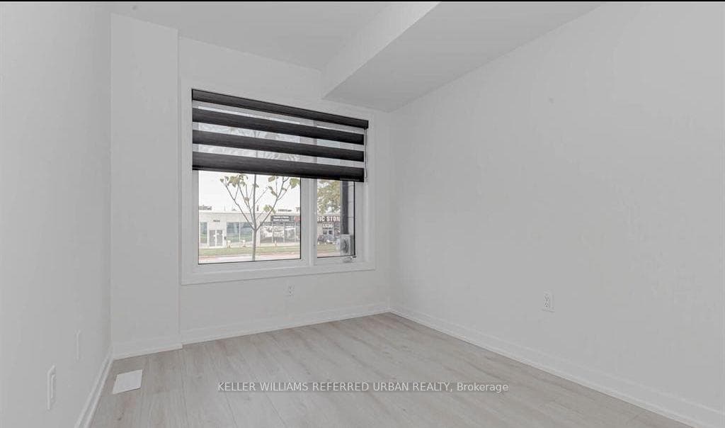 1579 Midland Avenue photo 6