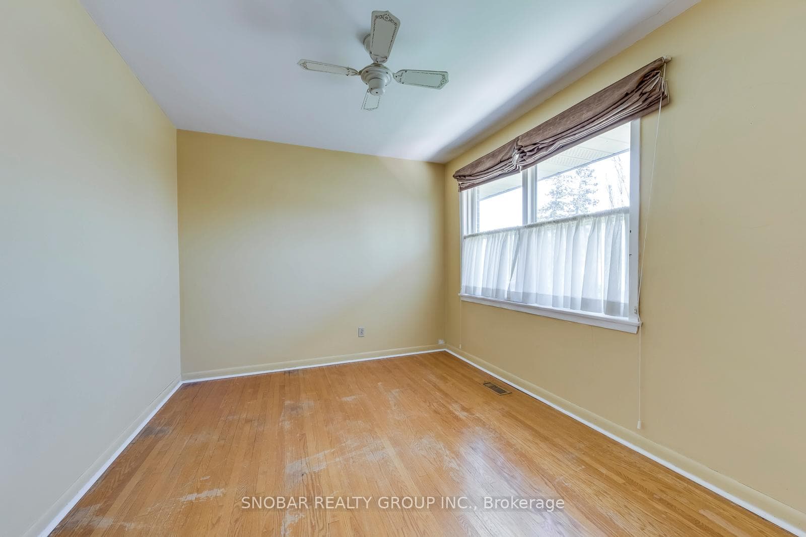 31 Hartsdale Drive photo 29