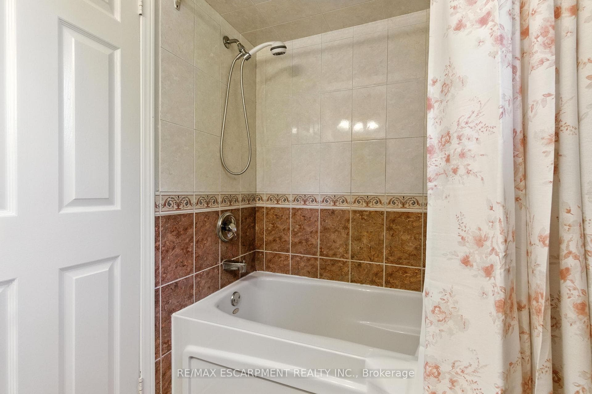 1624 Gallant Drive photo 23