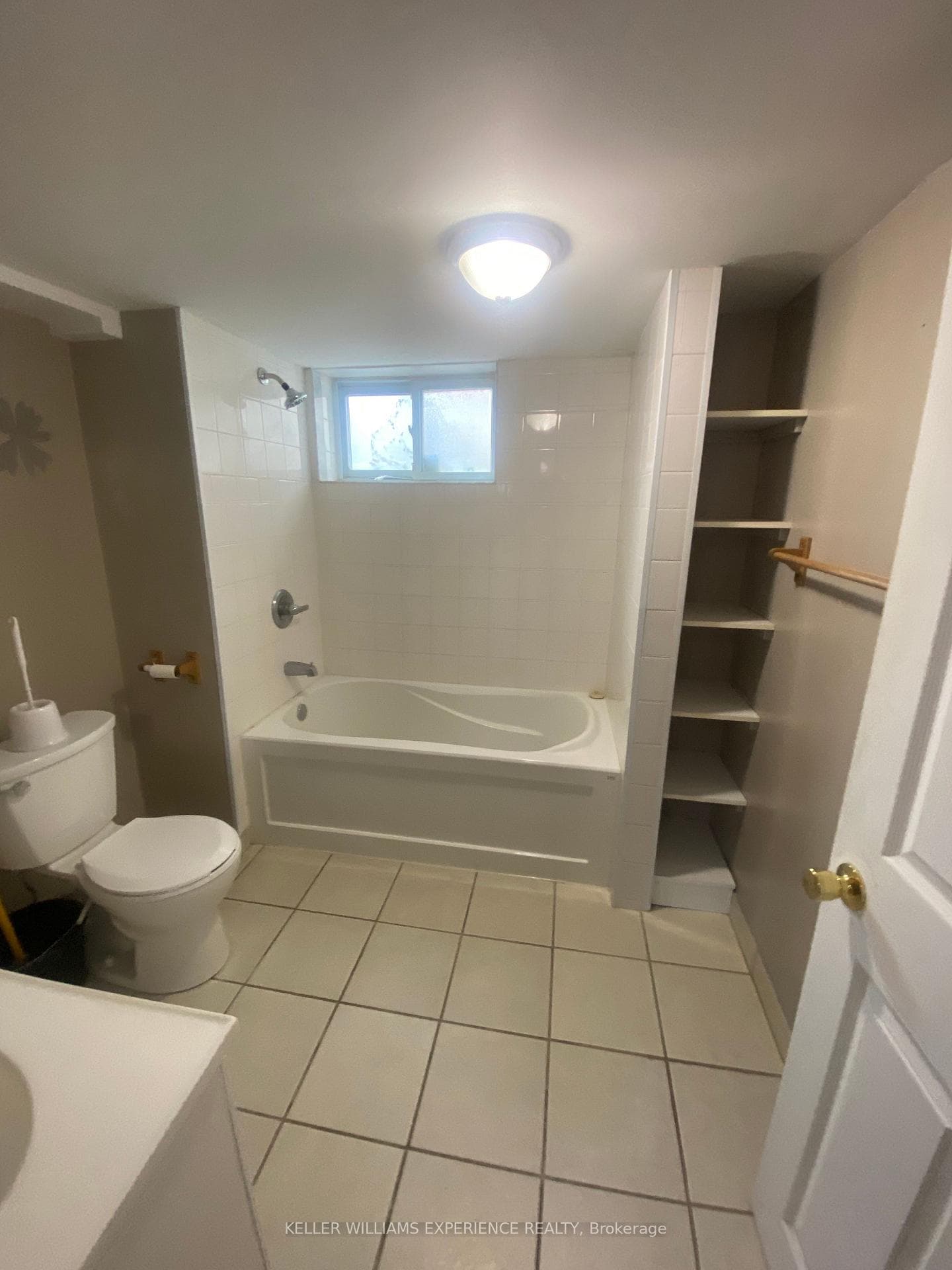 116 Huronia Road photo 23