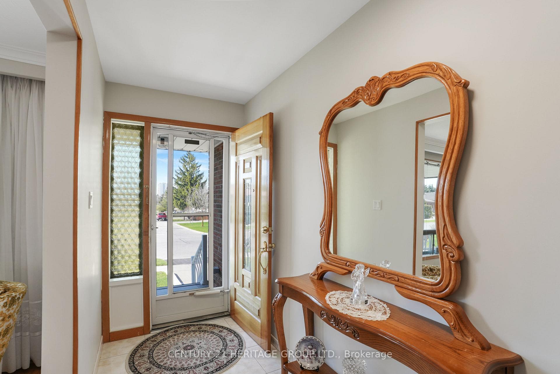 31 Scarden Avenue photo 16