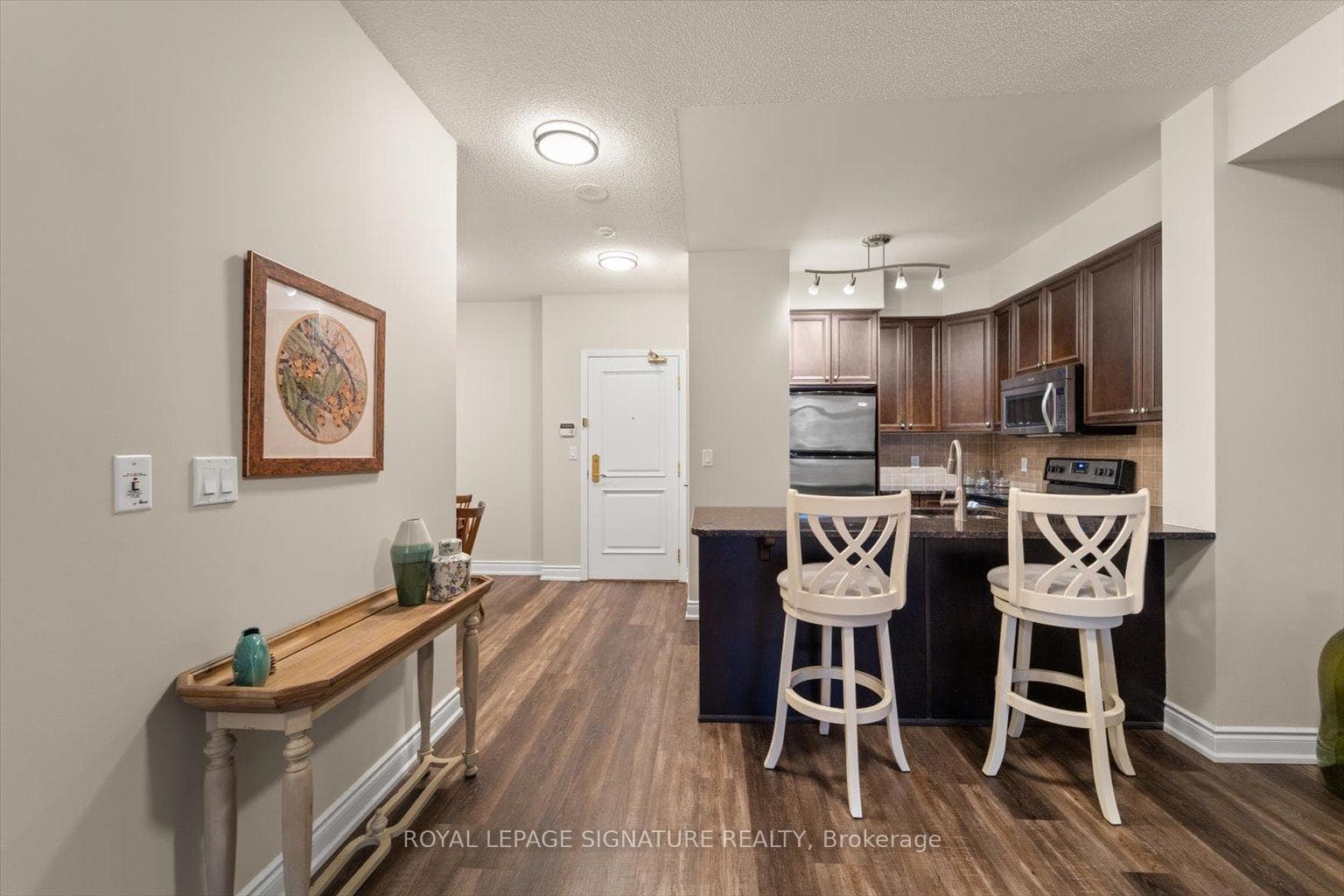 9225 Jane Street Unit 511 photo 13