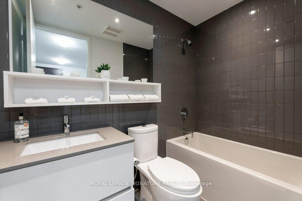 4 PC main washroom