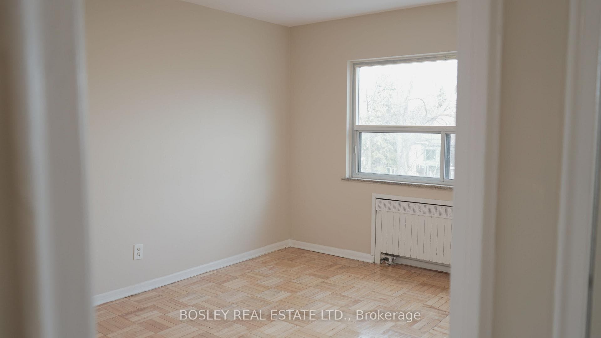 970 Eglinton Avenue Unit 406 photo 5