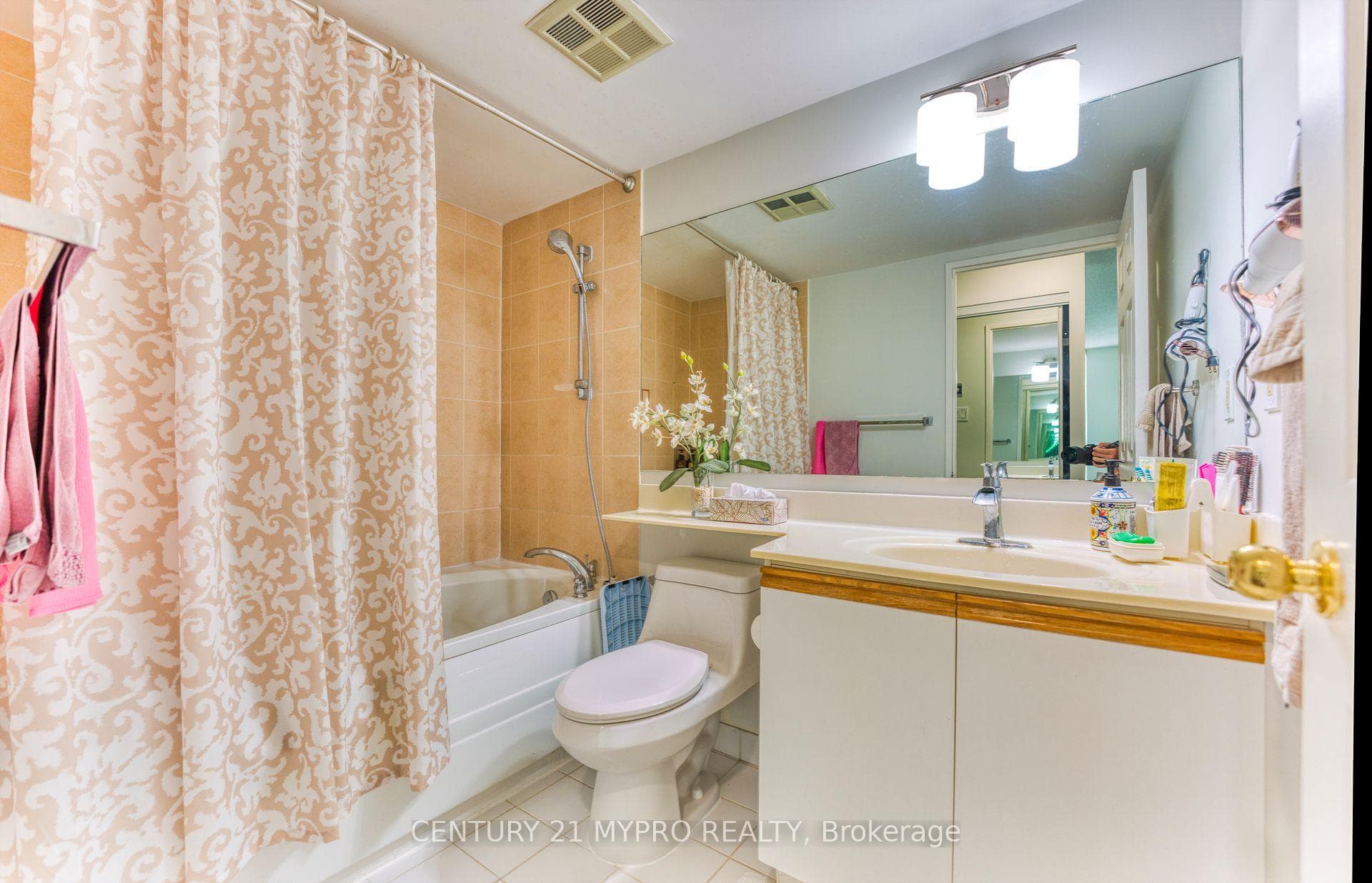 7805 Bayview Avenue Unit #1325 photo 9