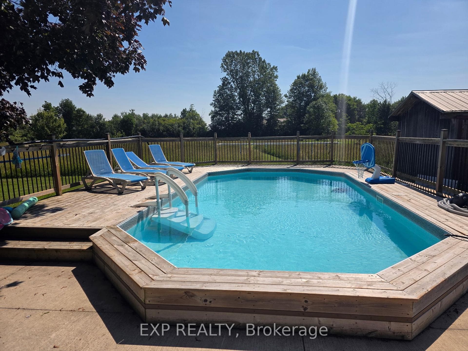 9043 Ridge Road photo 38
