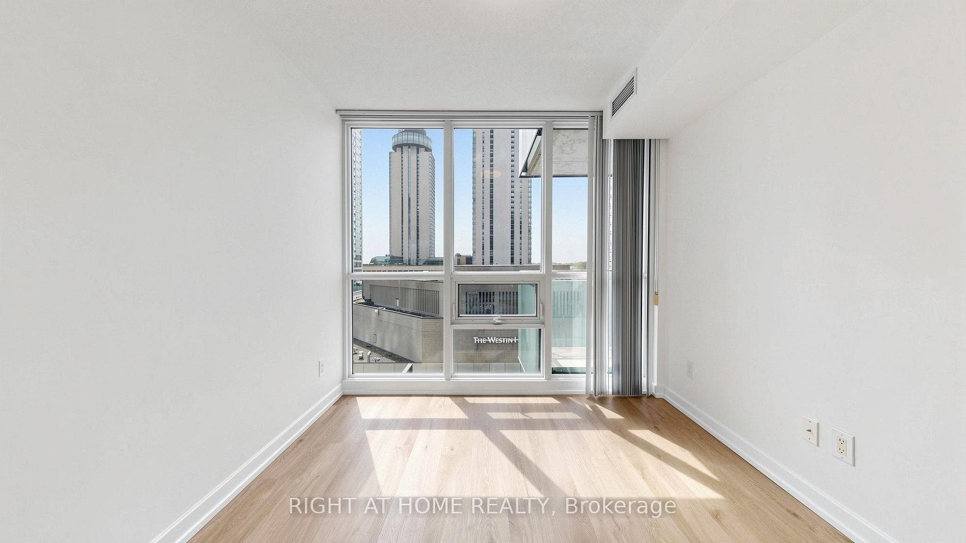 33 Bay Street Unit 609 photo 22