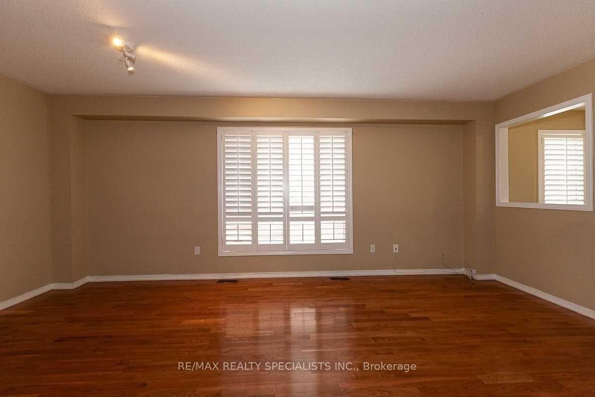 3350 Crimson King Circle photo 7