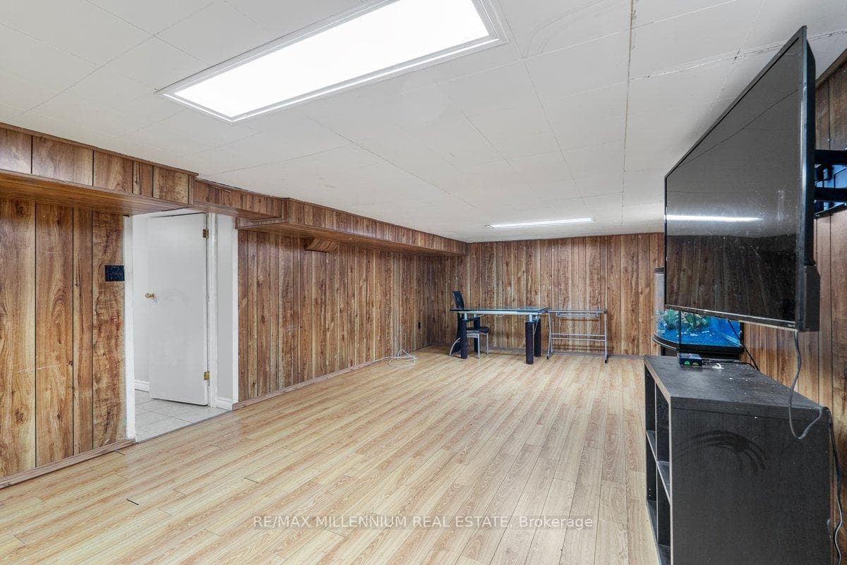 216 Morningside Avenue photo 31