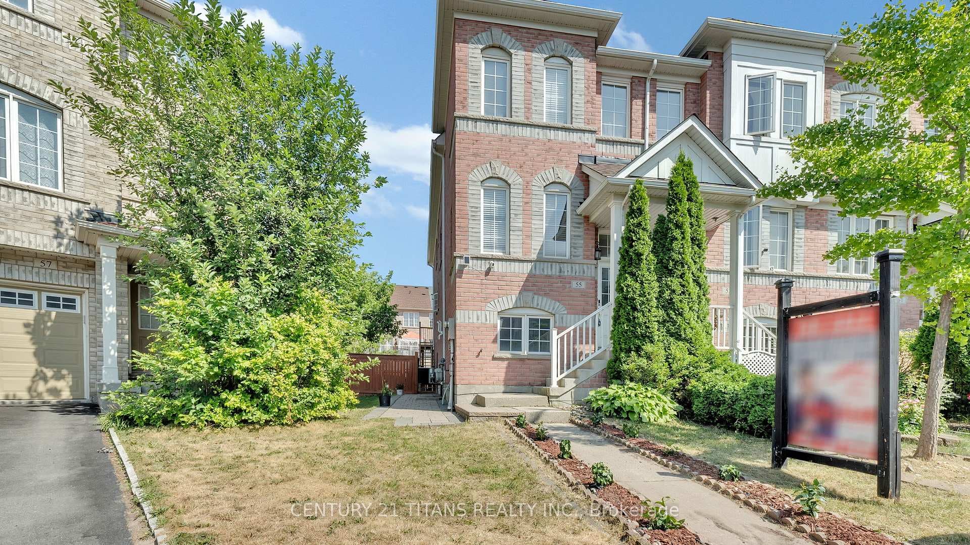 55 Wilkes Crescent photo 1