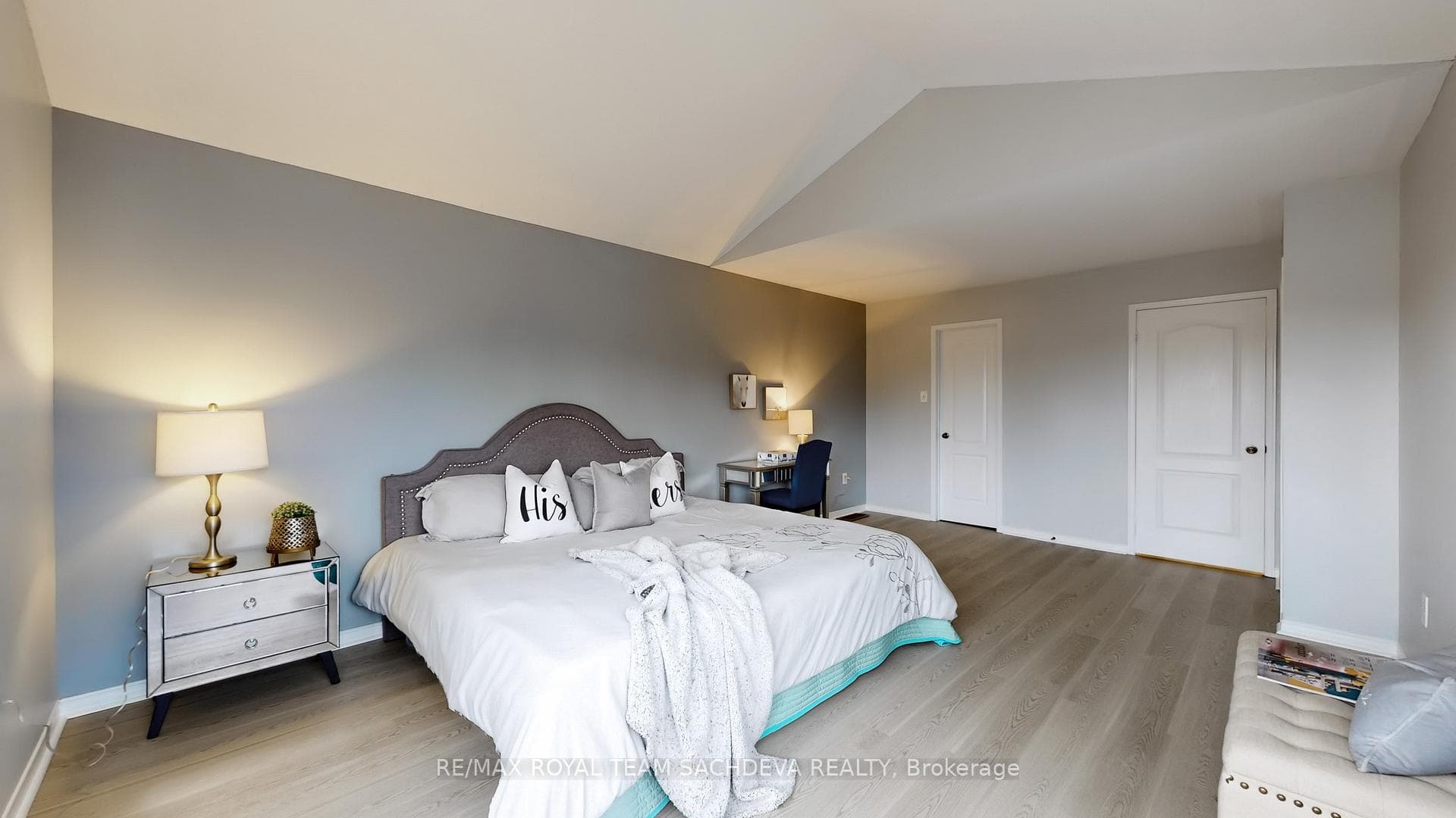 51 Queensway Drive photo 21