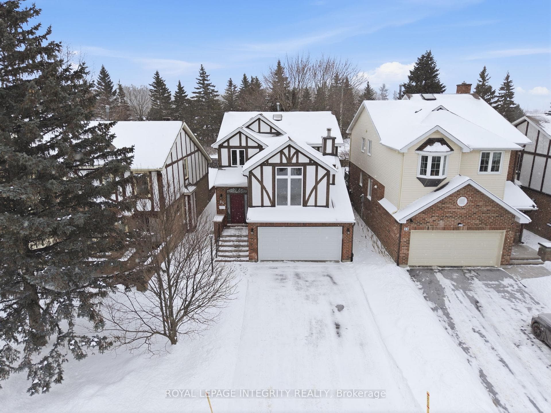23 Pemberton Crescent photo 4