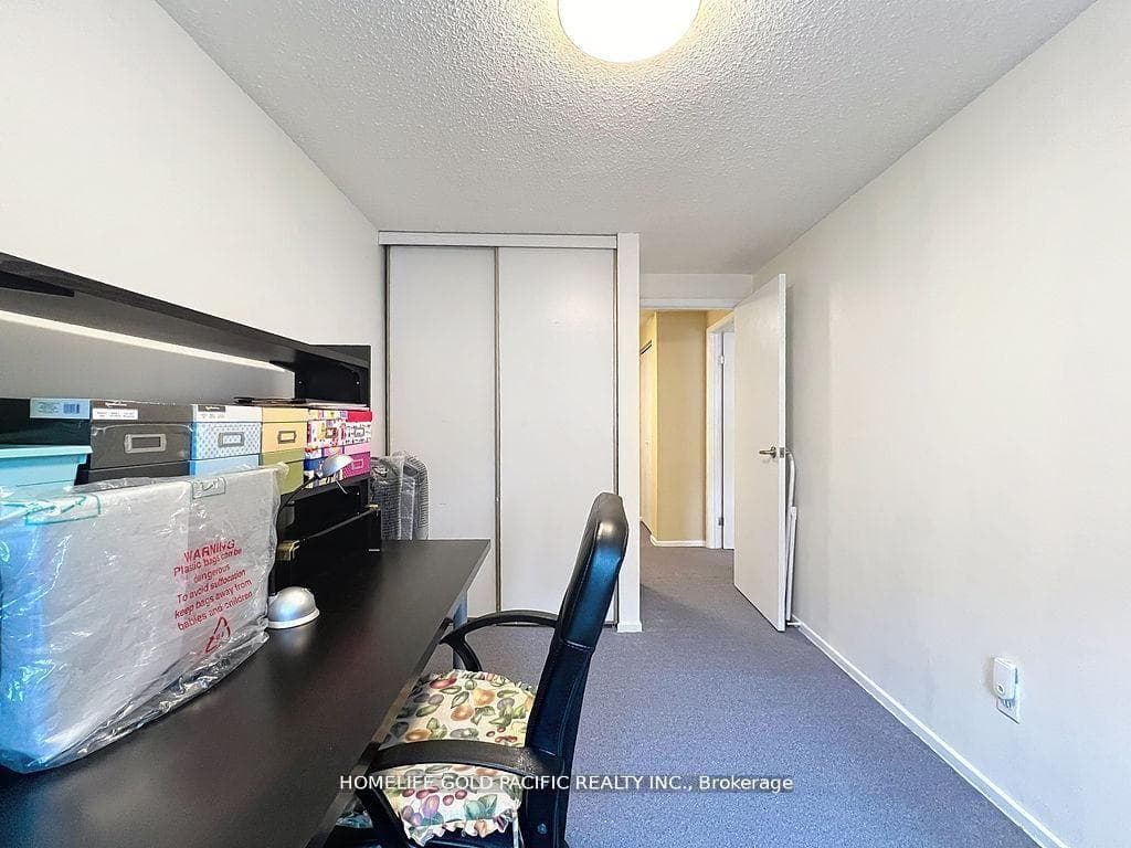 42 Stonehill Court Unit 11 photo 15