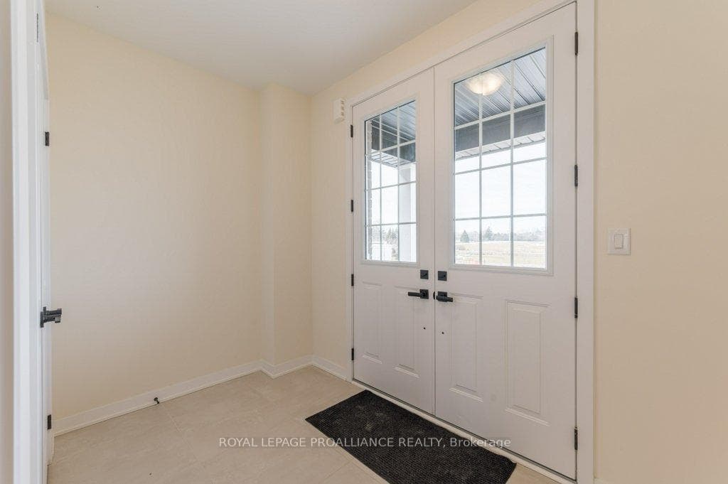 233 Flavelle Way photo 4