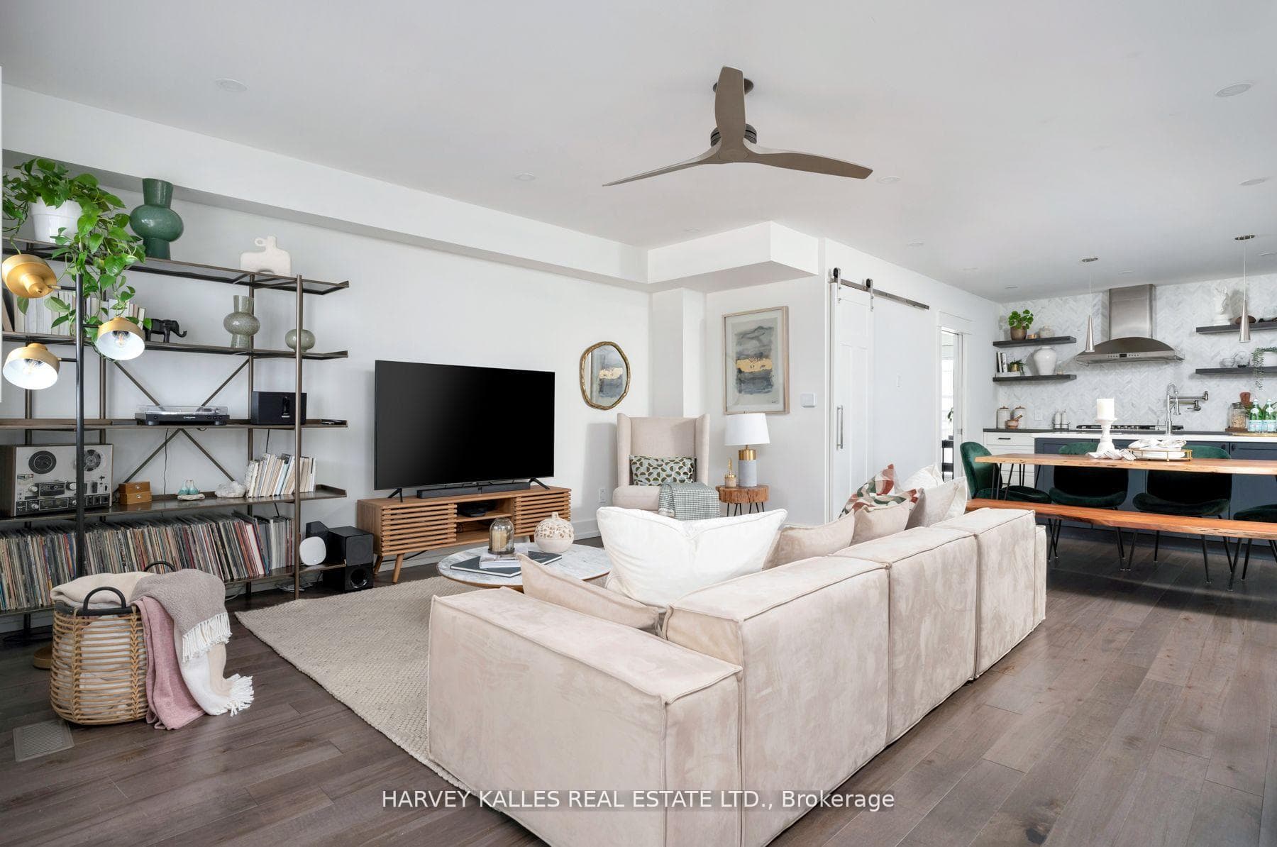 340 Rhodes Avenue photo 6