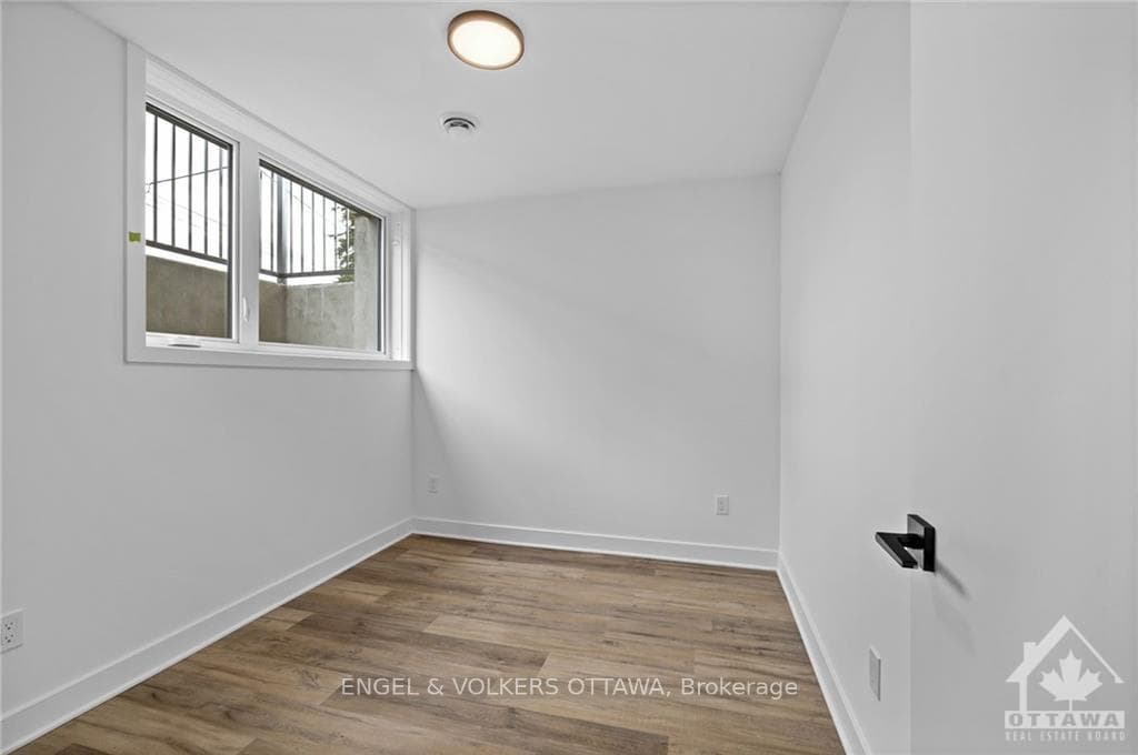 1260 MARENGER Street Unit D photo 16