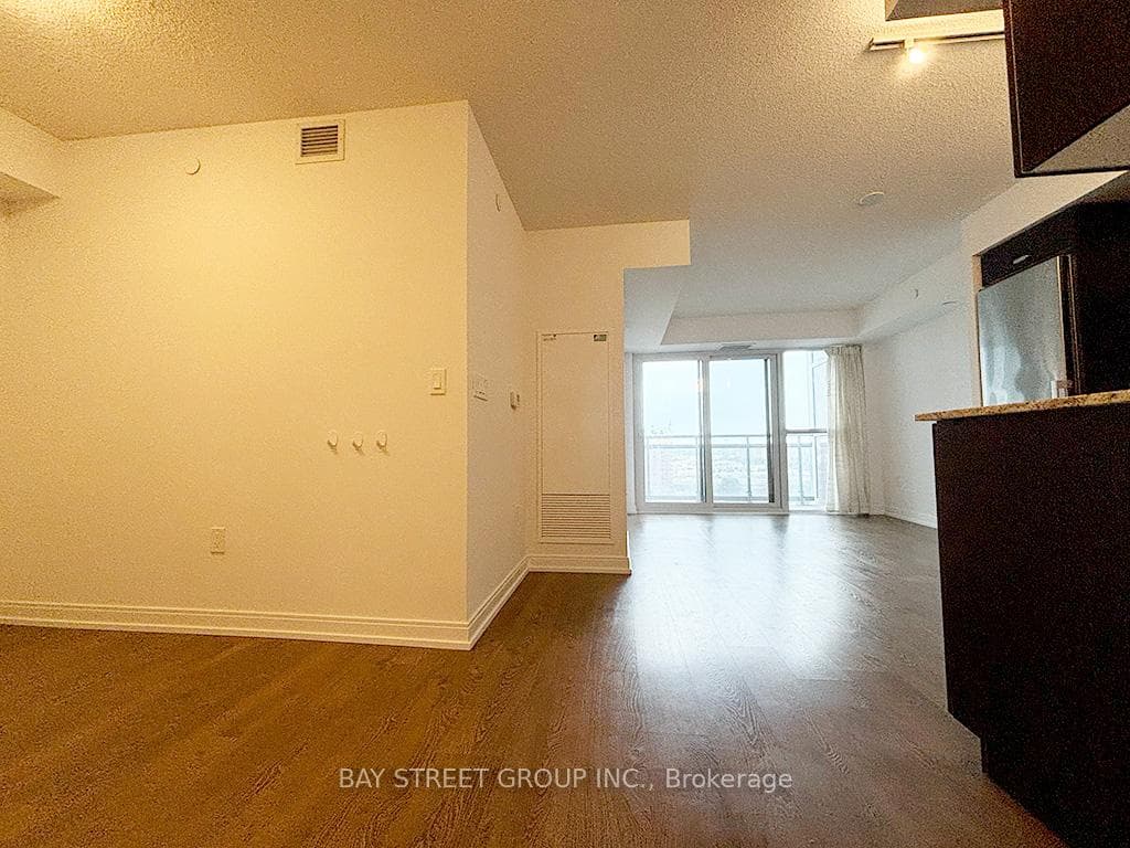 275 Village Green Square Unit 1225 photo 5