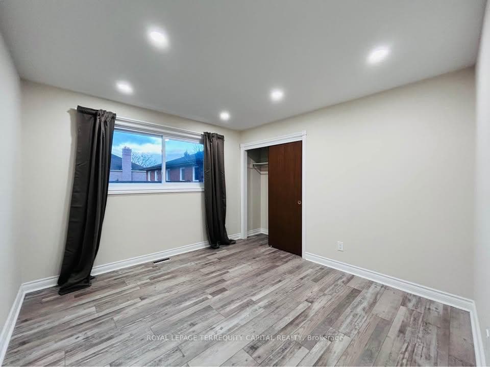 659 Elgin Mills Road Unit Main photo 41