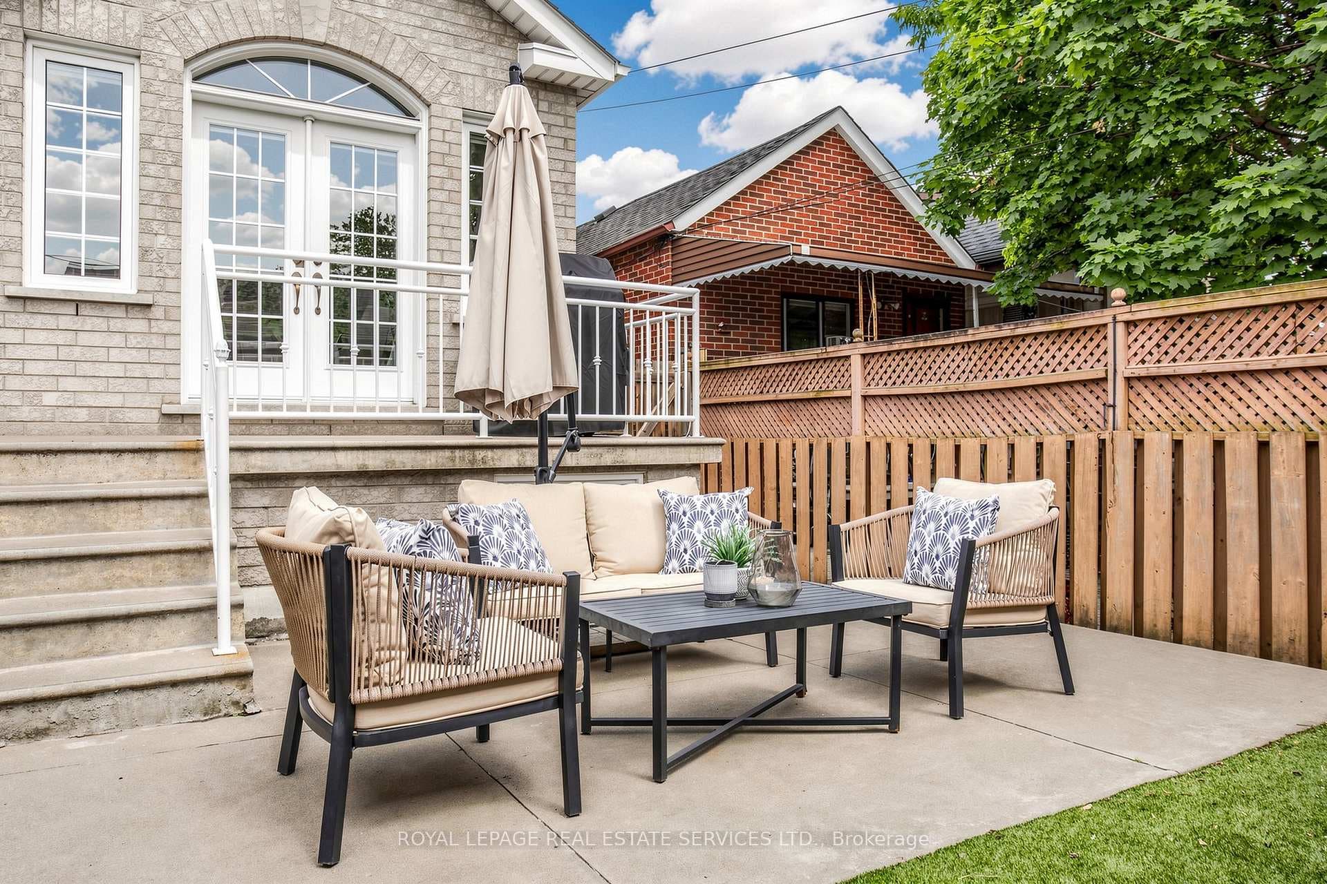 256 Earlscourt Avenue photo 32