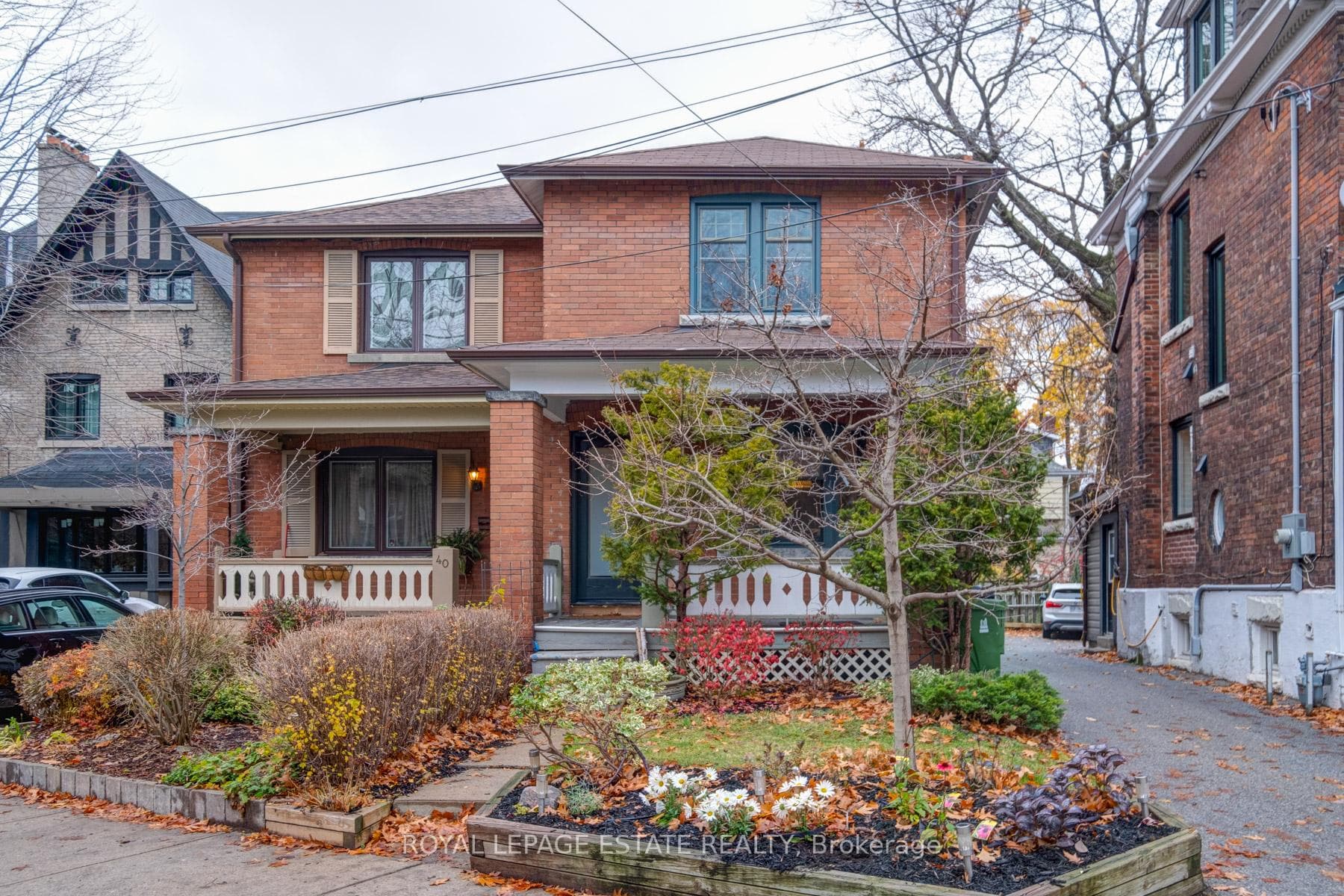 38 Benlamond Avenue photo 1