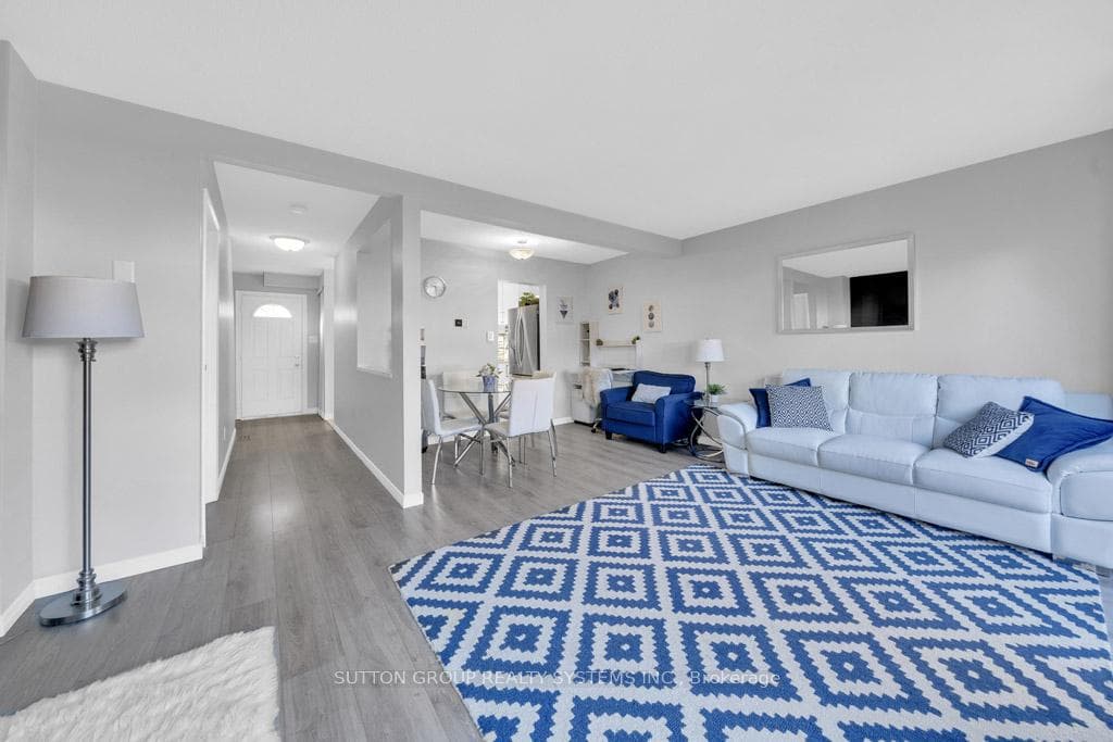 540 Dorchester Drive Unit 29 photo 8