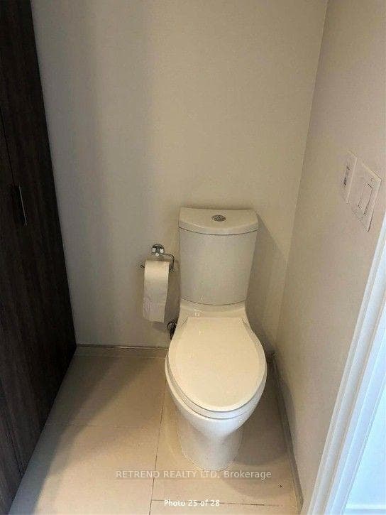 1 Bloor Street Unit 1408 photo 17