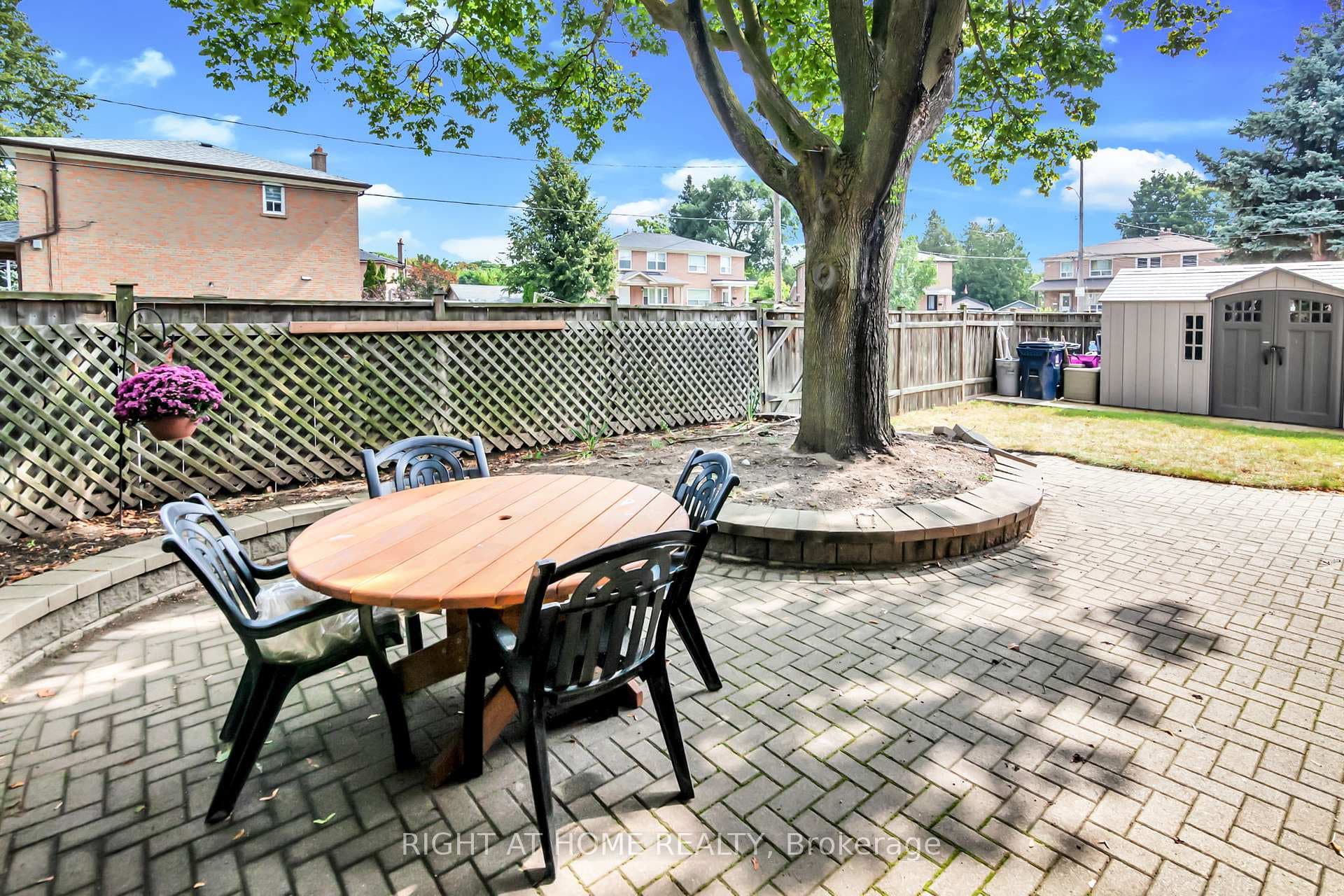 237 Eileen Avenue photo 37