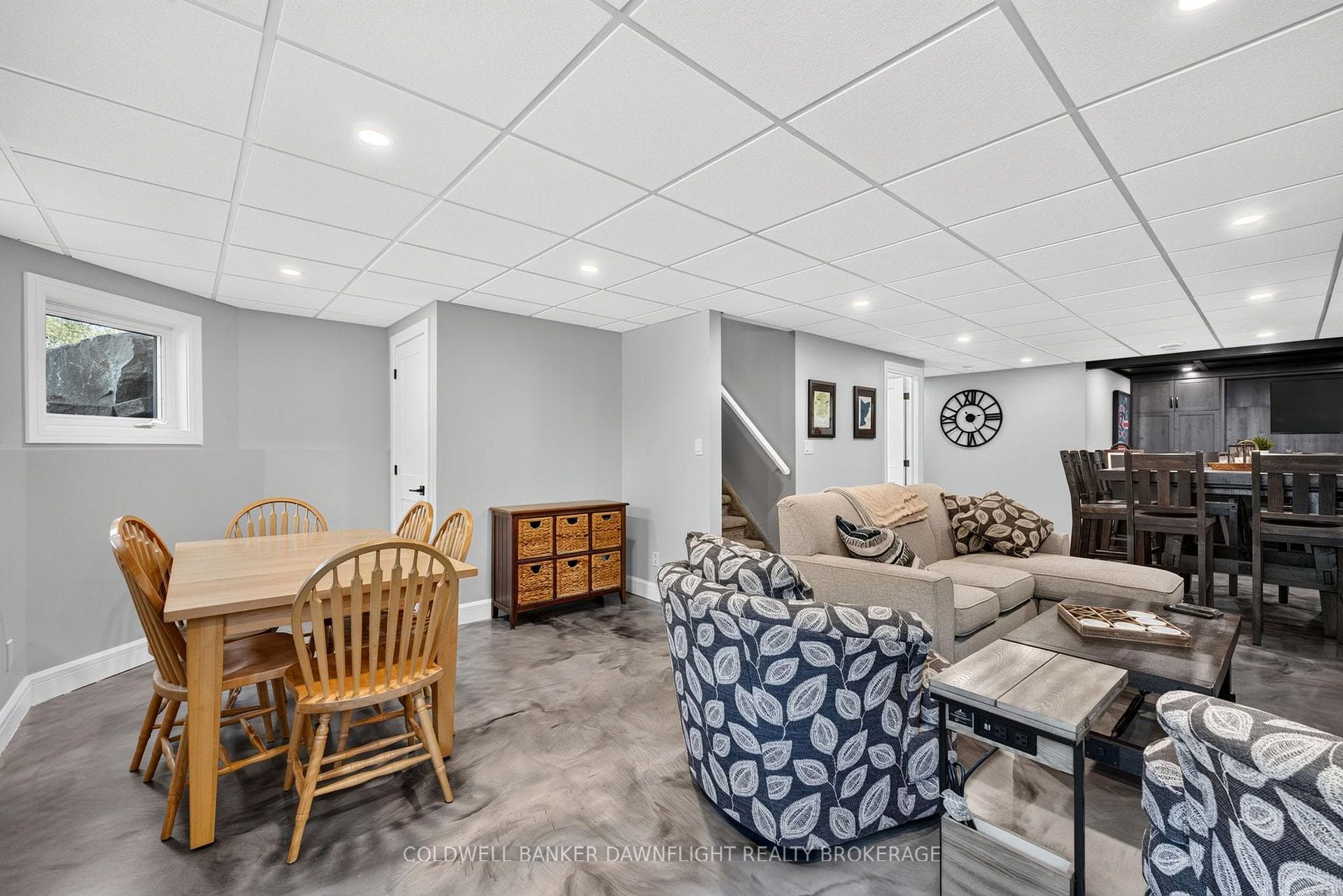 51 Snider Crescent photo 32