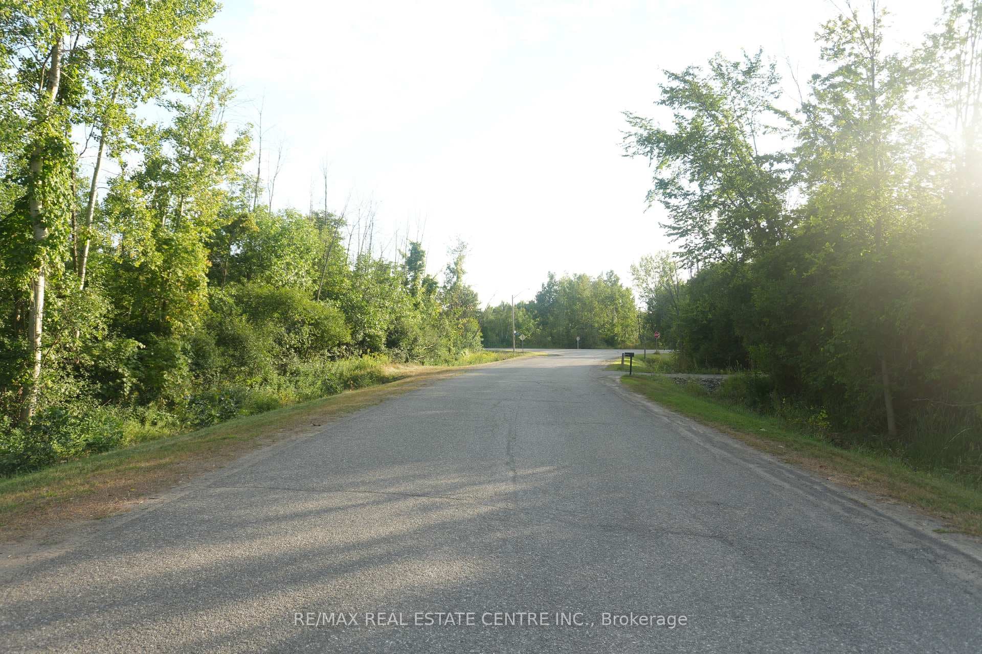 41 CONCESSION 4 Road Unit 41 photo 9