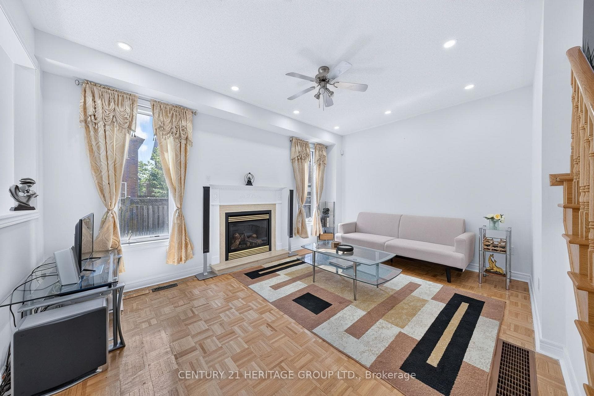 19 Reynolds Avenue photo 16